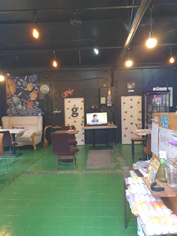 Sky Vivaldi Pension Hongcheon Bagian luar foto