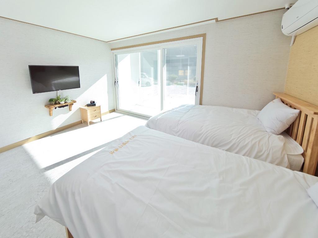 Sky Vivaldi Pension Hongcheon Bagian luar foto