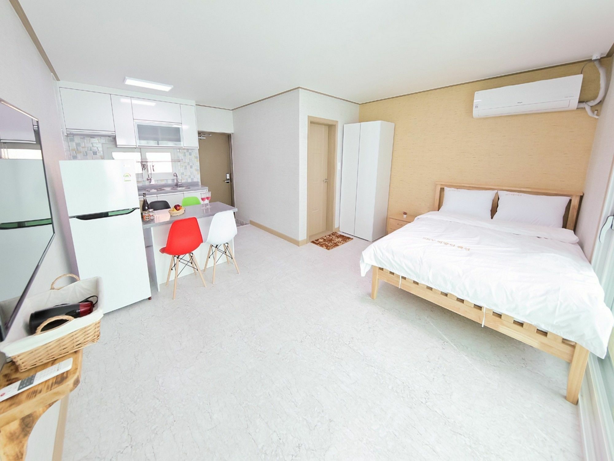 Sky Vivaldi Pension Hongcheon Bagian luar foto